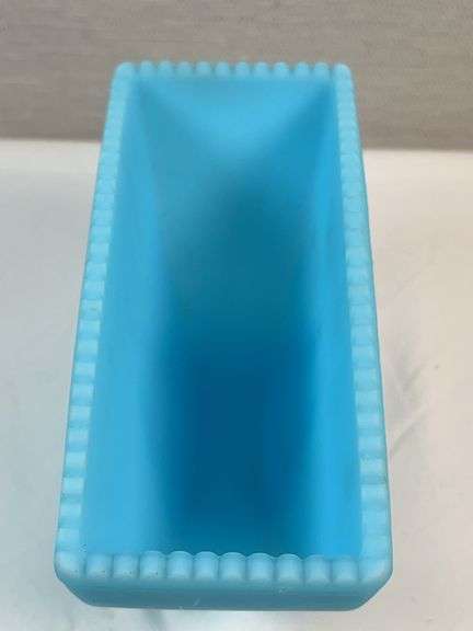 FENTON BLUE SATIN FAN VASE LOVEBIRDS