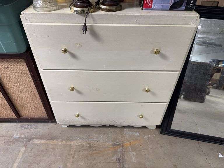 Chest of Drawers