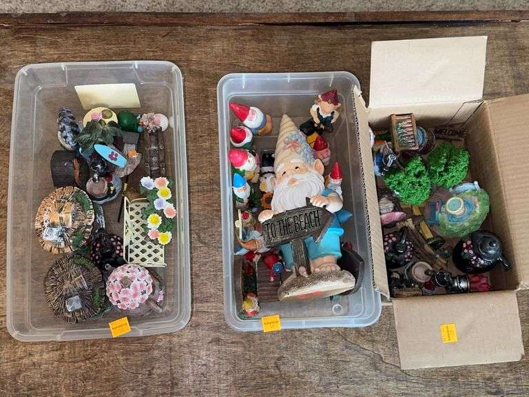 (3) Bins of Garden Themed Decor