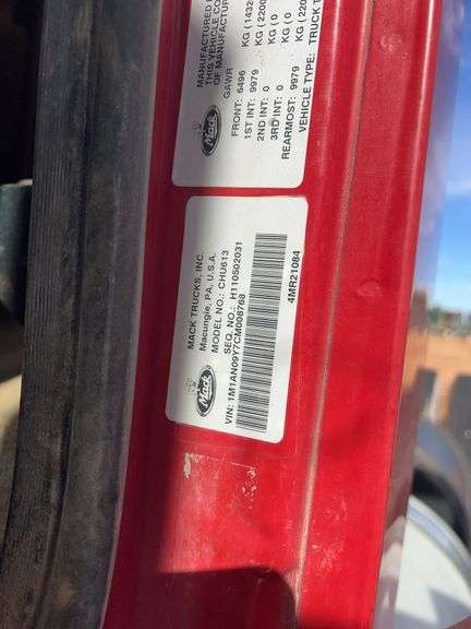 2012 Mack CHU613 showing 30,835 mi, 15,715 hrs - runs