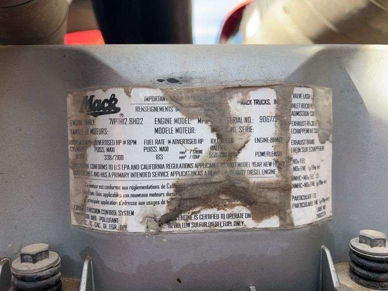 2008 Mack CHU613 showing 52,438 mi, 10,237 hrs - runs