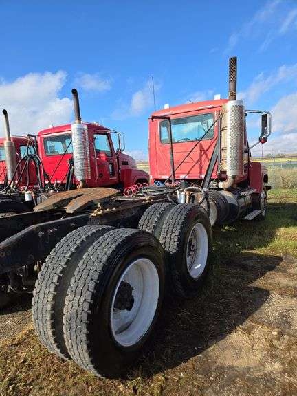 2008 Mack CHU613 showing 50,530 mi, 12,375 hrs- runs