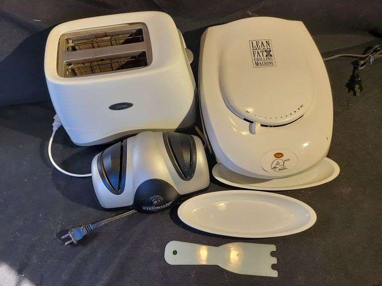 GEORGE FOREMAN GRILL, TOASTER & SHARPENER - Kaufman Realty & Auctions