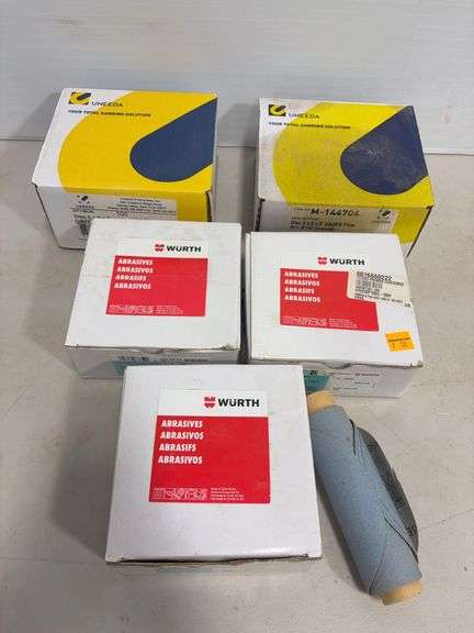 Flat of palm sander discs of various grits