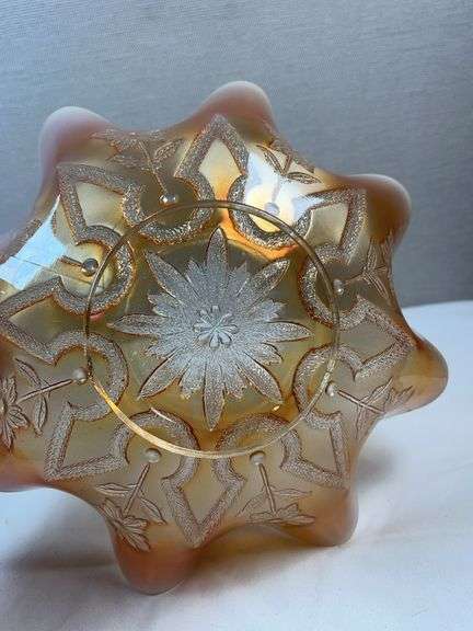MARIGOLD CARNIVAL GLASS DAISY AND PLUME