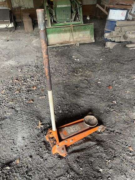 2 1/4 Ton Hydraulic Floor Jack