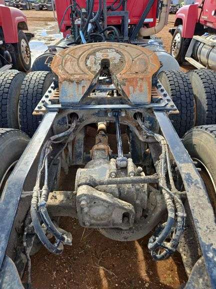 2012 Mack CHU613 showing 39,668 mi, 4,939 hrs - runs