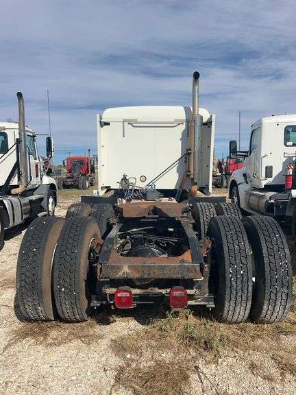 2007 Mack CXP613 showing 551,127 mi, 17,645 hrs - doesn't run