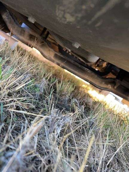 2013 Mack CXU613 showing 402,711 mi, 8,428 hrs- doesn't run