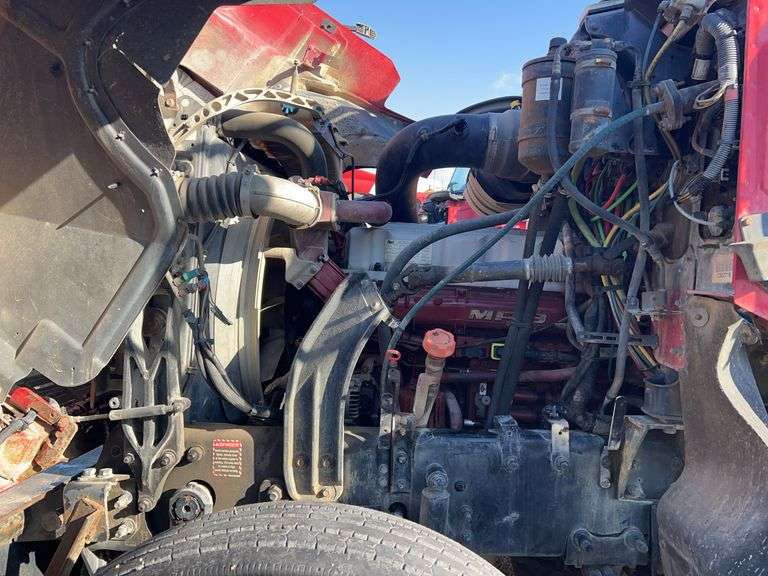 2008 Mack CHU613 showing 59,117 mi, 12,663 hrs- runs