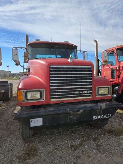 2008 Mack CHU613 showing 54,769 mi, 6,209 hrs- doesn't run