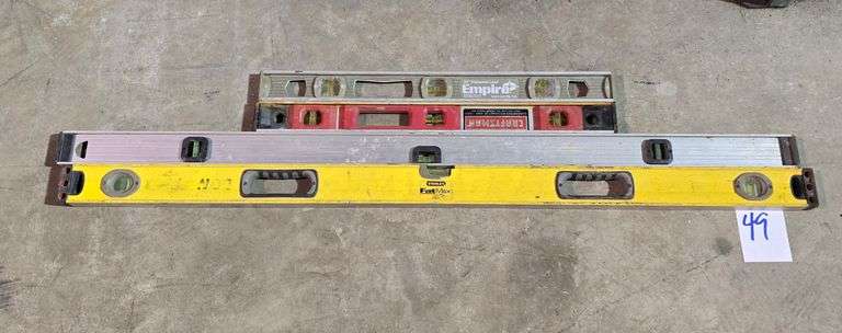 LOT OF 2-4' AND 2-2' LEVELS