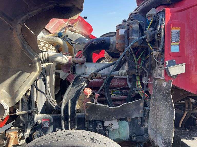 2008 Mack CHU613 showing 41,791 mi, 7,598 mi- doesn't run