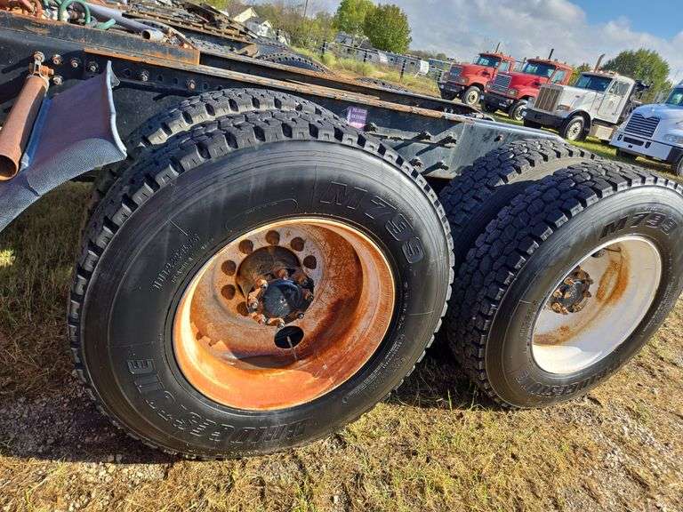 2008 Mack CHU613 52,535 mi, 8,497 hrs- runs