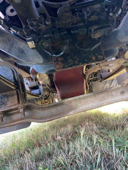 2013 Mack CHU613 showing 119,268 mi, 8,805 hrs- runs