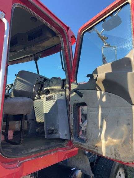 2012 Mack CHU613 showing 44,403 mi, 1,682 hrs- runs