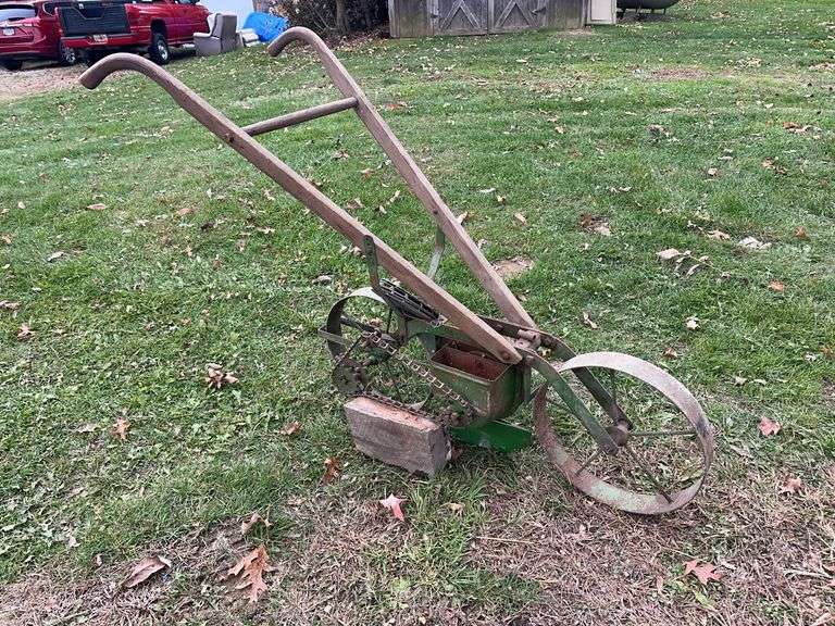 Planet JR 300A Seeder