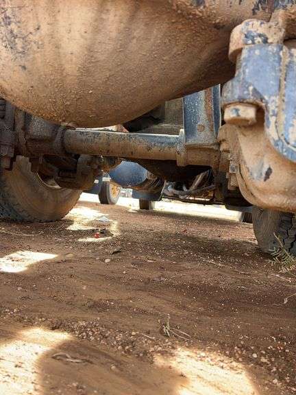 2008 Mack CHU613 showing 52,438 mi, 10,237 hrs - runs