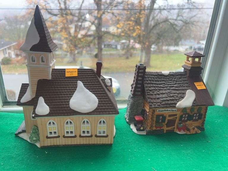 Department 56 Sleepy Hollow School, Sleepy Hollow Church