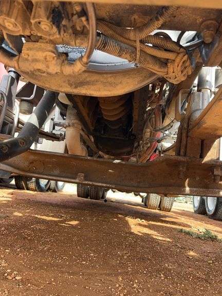 2012 Peterbilt 388 showing 30,080 mi, 7,495 hrs - doesn't run