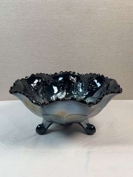 FENTON STAG AND HOLLY CARNIVAL FOOTED DISH