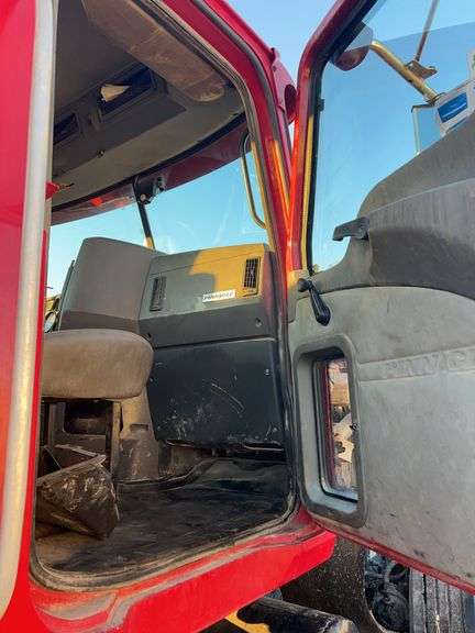 2008 Mack CHU613 showing 41,085, hrs unknown- runs