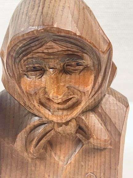 GERMAN HAND-CARVED HEAD FIGURINES