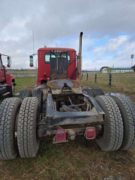 2012 Mack CHU613 miles & hrs unknown- doesn't run