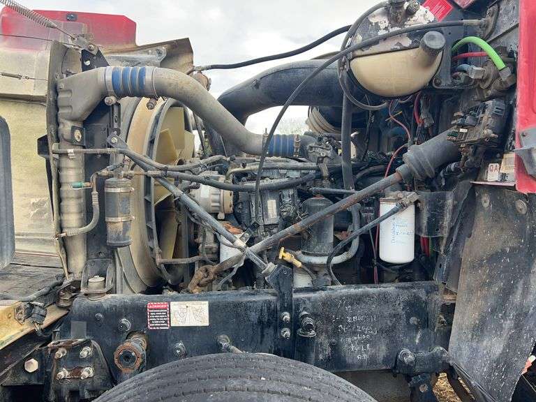 2007 Mack CHN613 miles & hrs unkown- doesn't run