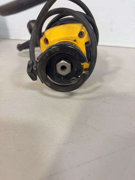 DeWalt DW660 cut-out tool w/ bag - works