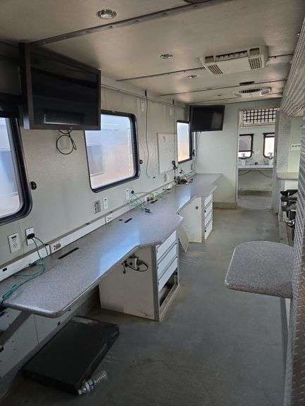 2014 Turnkey Industries 44ft Mobile Data Trailer