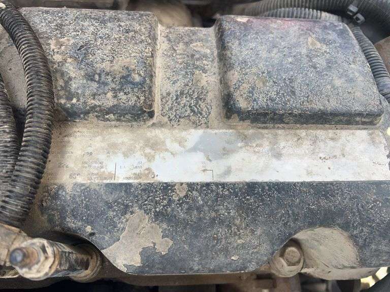 2007 Mack CHN613 showing 57,568 mi, 15,558 hrs - runs