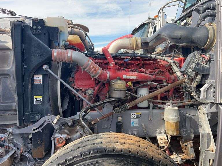 2012 Peterbilt 388 showing 48,817 mi, 9,224 hrs - runs