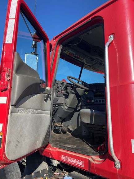 2012 Mack CHU613 showing 48,475 mi, 3,068 hrs- runs