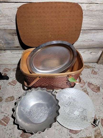 PICNIC BASKET WITH SERVING PLATTER & HAND FORGED ITEM