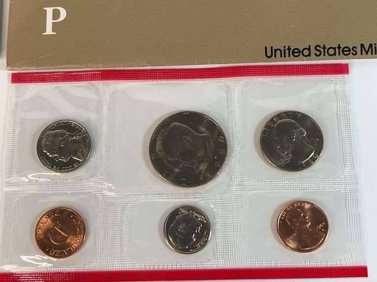 (2) 1984, 1985 Uncirculated Mint Sets