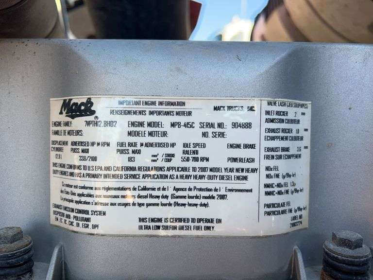 2008 Mack CHU613 showing 43,154 mi, 8,316 hrs- doesn't run