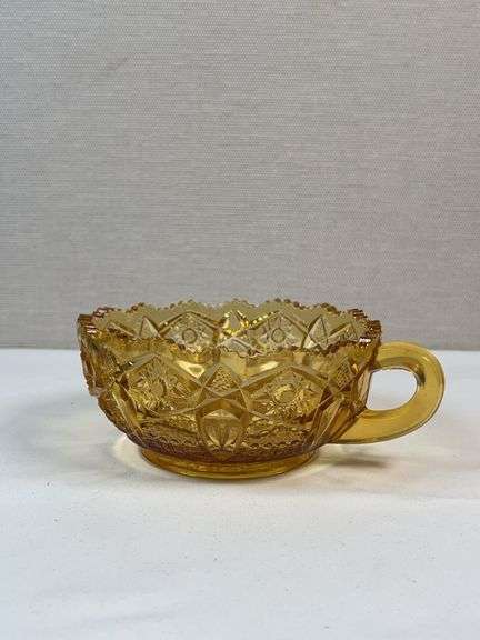 Amber EAPG “Canadian” Pattern Handled Nappy – Duncan & Miller