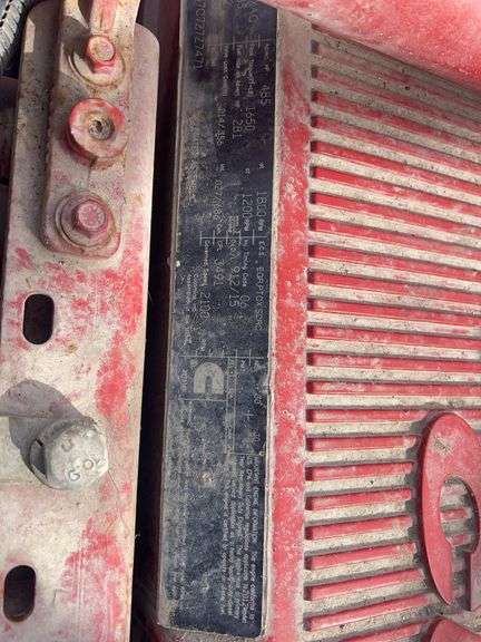 2013 Peterbilt 367 showing 63,847 mi, 9,758 hrs -