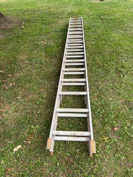 29’ aluminum extension ladder