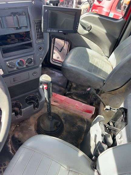 2012 Mack CHU613 showing 51,131 mi, 11,743 hrs - runs