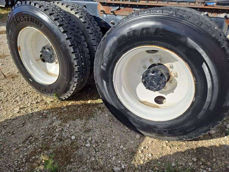 2008 Mack CHU613 showing 58,778 mi, 14,600 hrs - runs