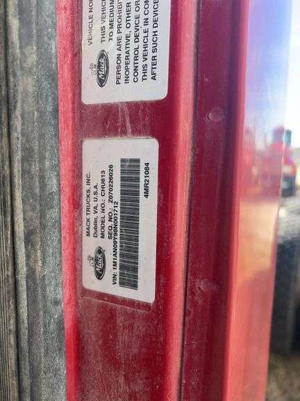 2008 Mack CHU613 showing 63,696 mi, 14,524 hrs - doesn't run