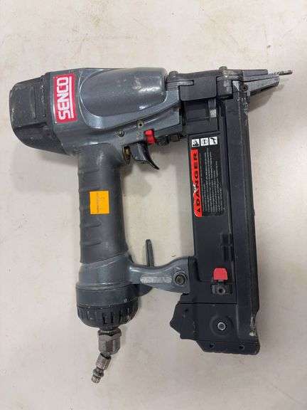 Senco SLS18Mg 18 GA finish nailer - works