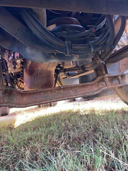 2008 Mack CHU613 showing 61,140 mi, 9,011 hrs- runs