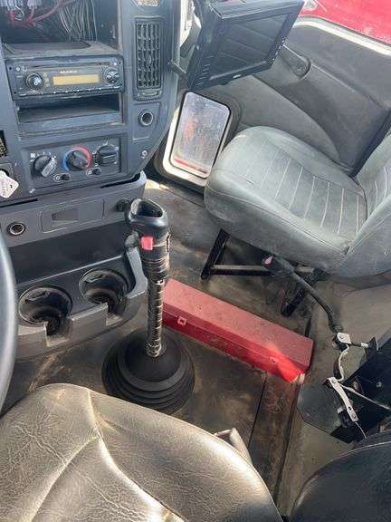2008 Mack CHU613 showing 58,778 mi, 14,600 hrs - runs