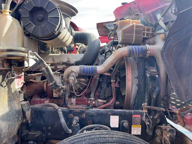 2008 Mack CHU613 showing 52,438 mi, 10,237 hrs - runs