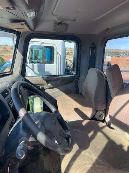 2018 Peterbilt PB348 showing 43,073 mi, 6,155 hrs - runs