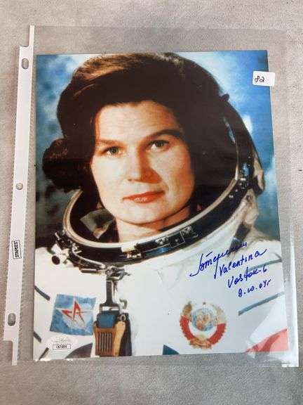Valentina Tereshkova Signed Color Photo - JSA