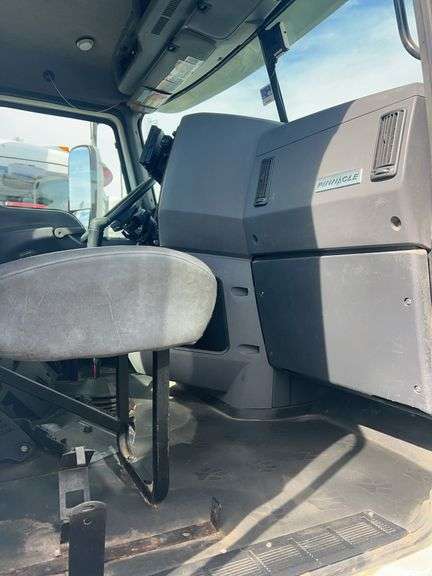 2012 Mack CXU613 showing 223,803 mi, 9,120 hrs - runs